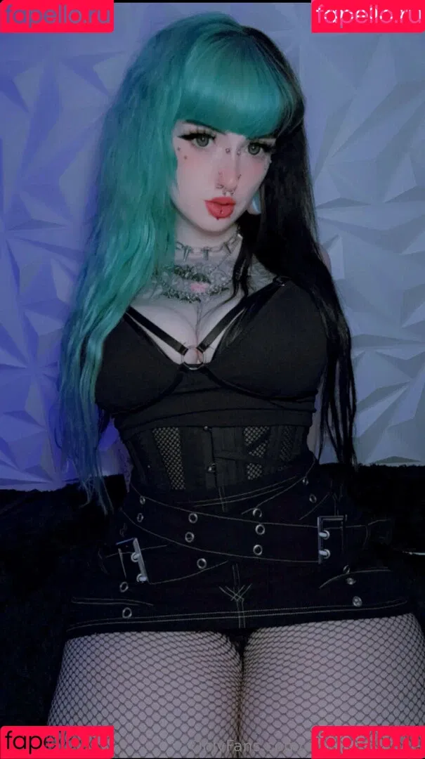 Emmamaybyte Onlyfans Photo Gallery 