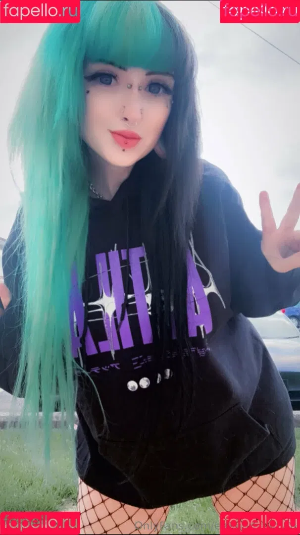 Emmamaybyte Onlyfans Photo Gallery 