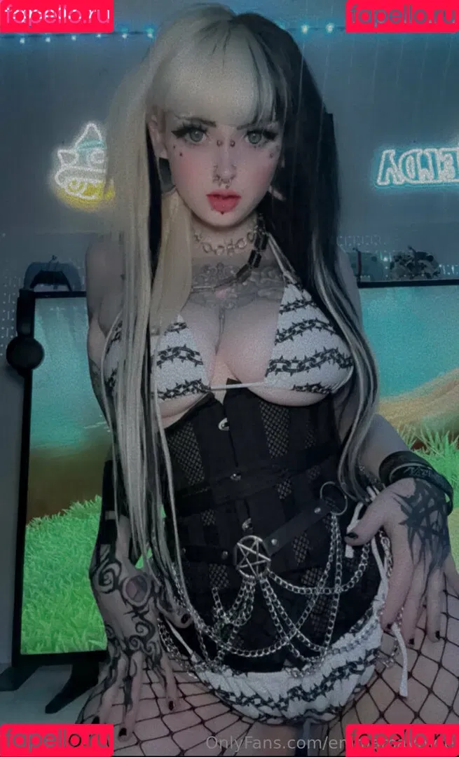 Emmamaybyte Onlyfans Photo Gallery 