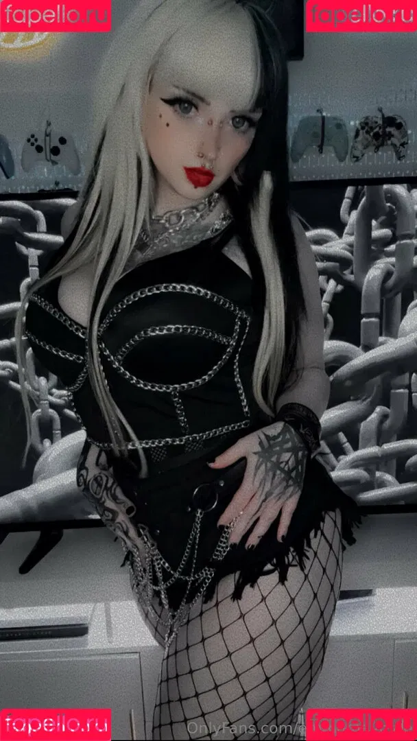Emmamaybyte Onlyfans Photo Gallery 
