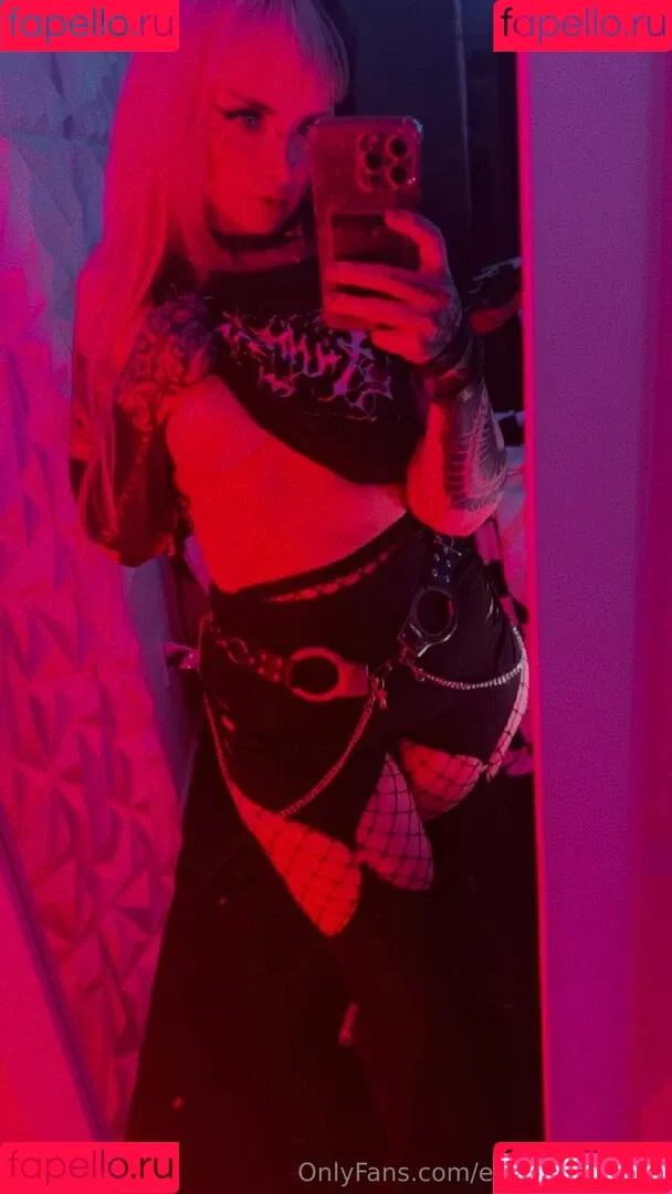 Emmamaybyte Onlyfans Photo Gallery 
