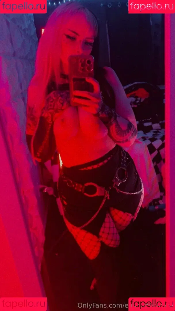 Emmamaybyte Onlyfans Photo Gallery 