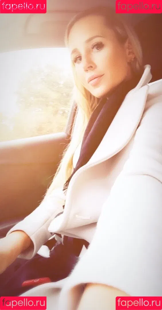Mandy Capristo Onlyfans Photo Gallery 