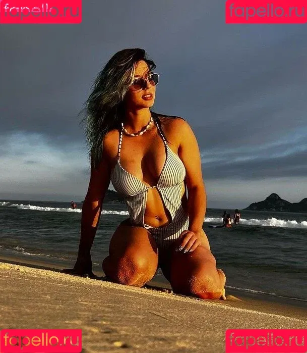 Eu.sousarah Onlyfans Photo Gallery 