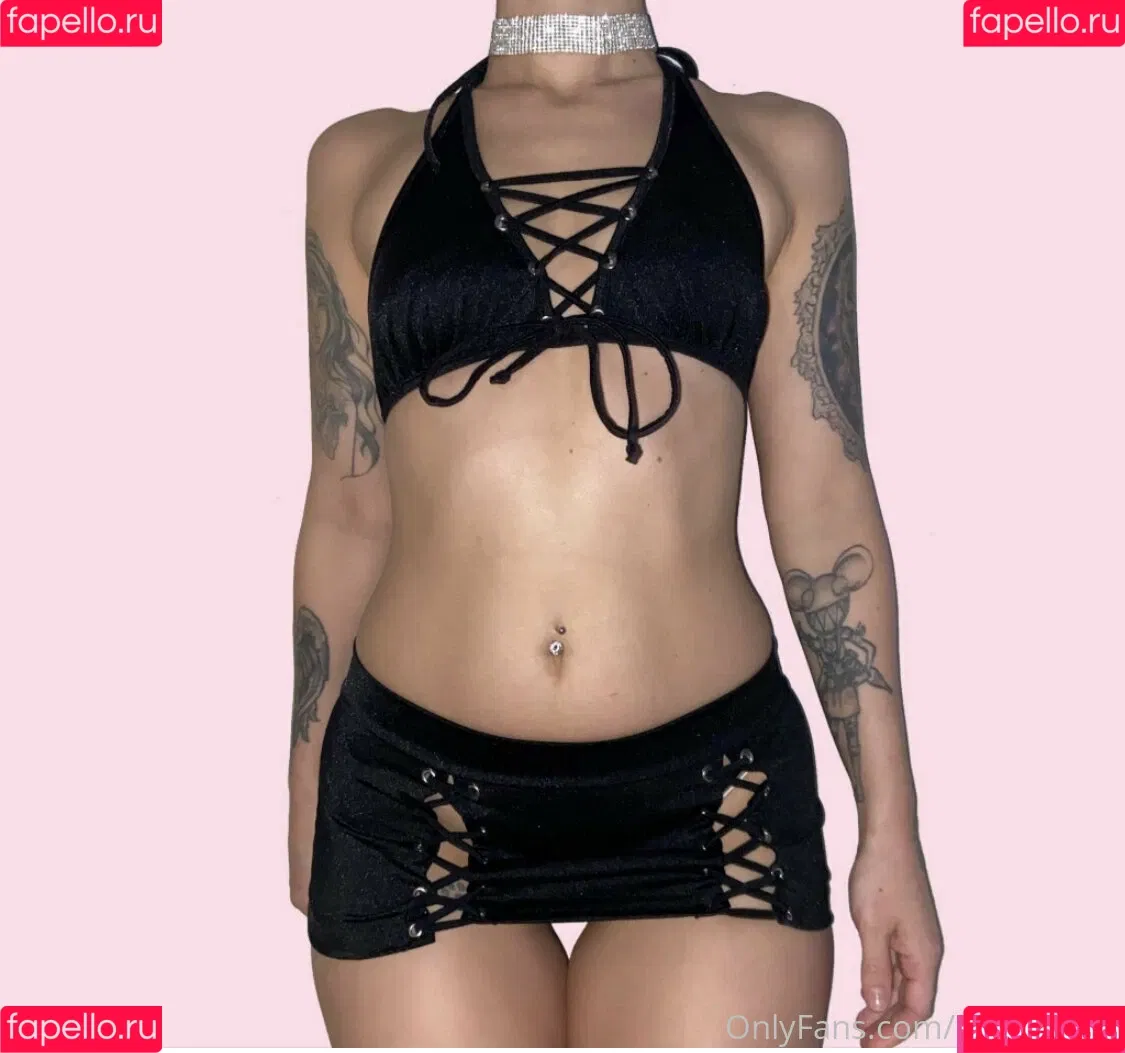 izzybrando Onlyfans Photo Gallery 