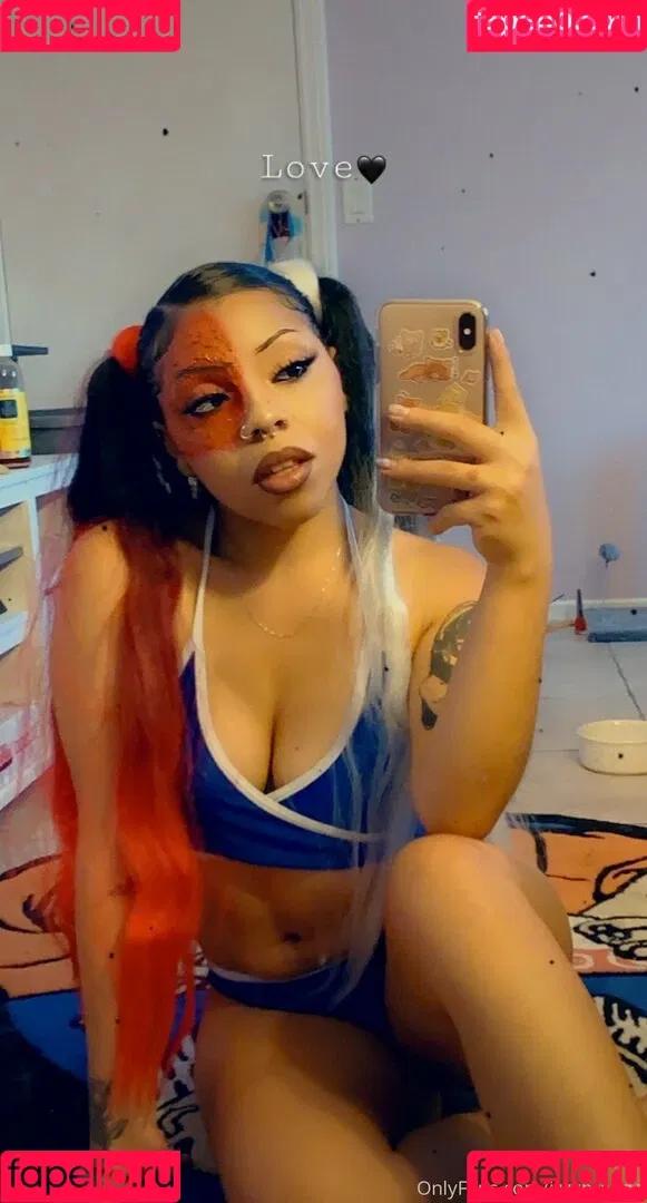 izzybrando Onlyfans Photo Gallery 