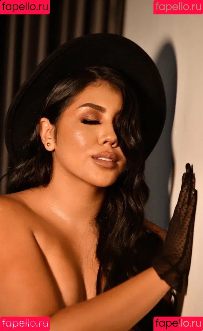 Charlote Rouge Onlyfans Photo Gallery 