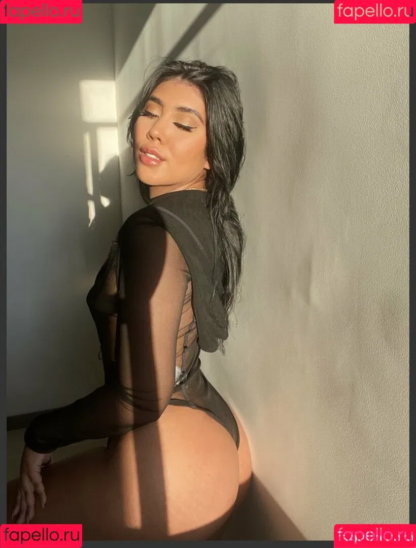 Charlote Rouge Onlyfans Photo Gallery 
