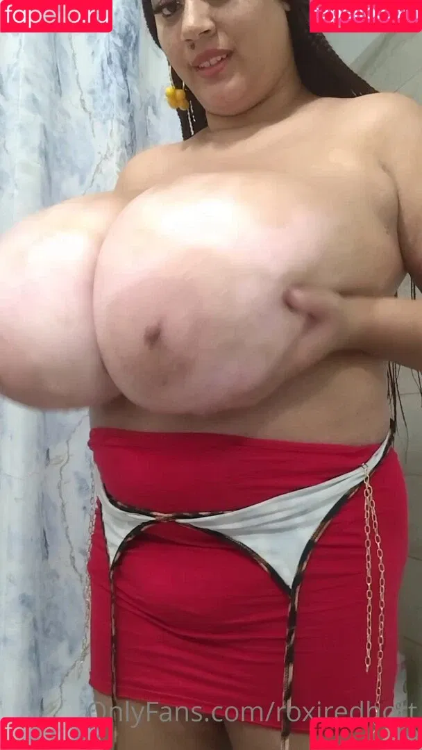 Roxi Red Onlyfans Photo Gallery 