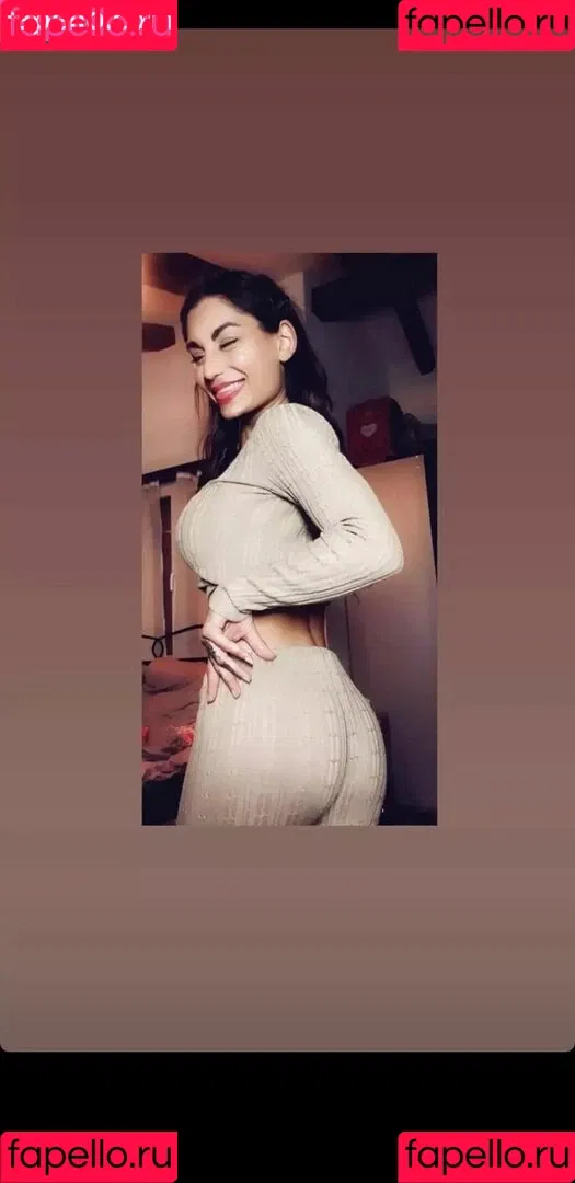 Elena Noemi Onlyfans Photo Gallery 