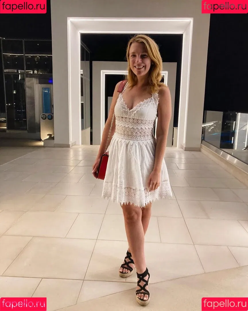 Iris Mareike Steen Onlyfans Photo Gallery 