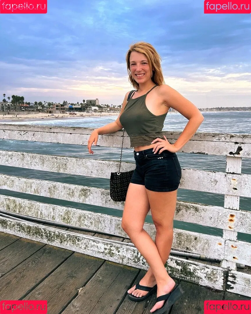 Iris Mareike Steen Onlyfans Photo Gallery 