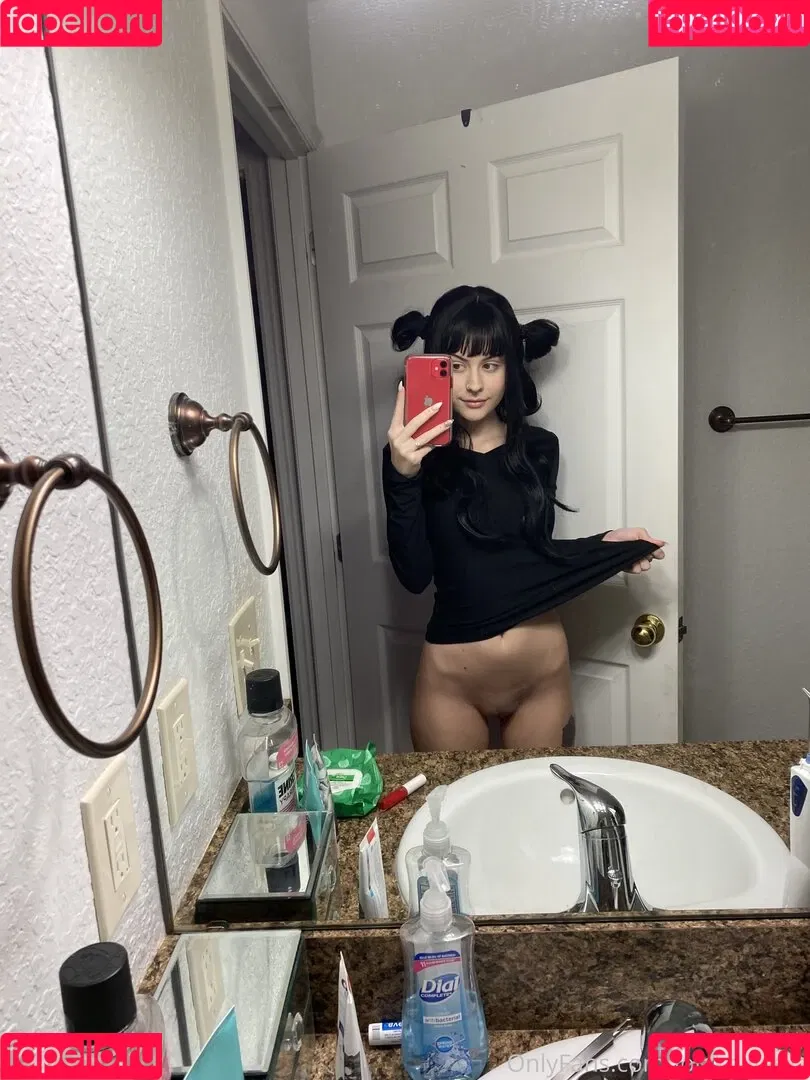 Lola Goth Onlyfans Photo Gallery 