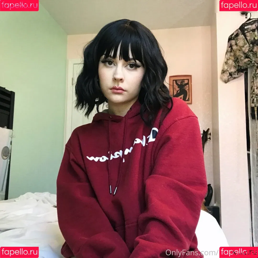 Lola Goth Onlyfans Photo Gallery 