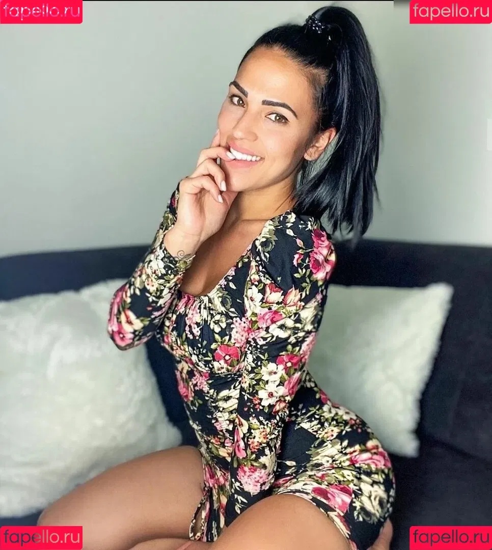 Elena Miras Onlyfans Photo Gallery 