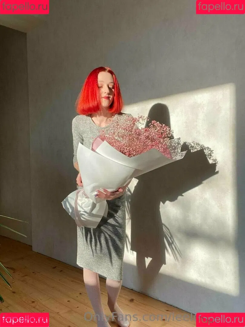leelooflame Onlyfans Photo Gallery 