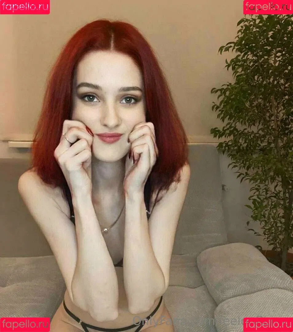 leelooflame Onlyfans Photo Gallery 