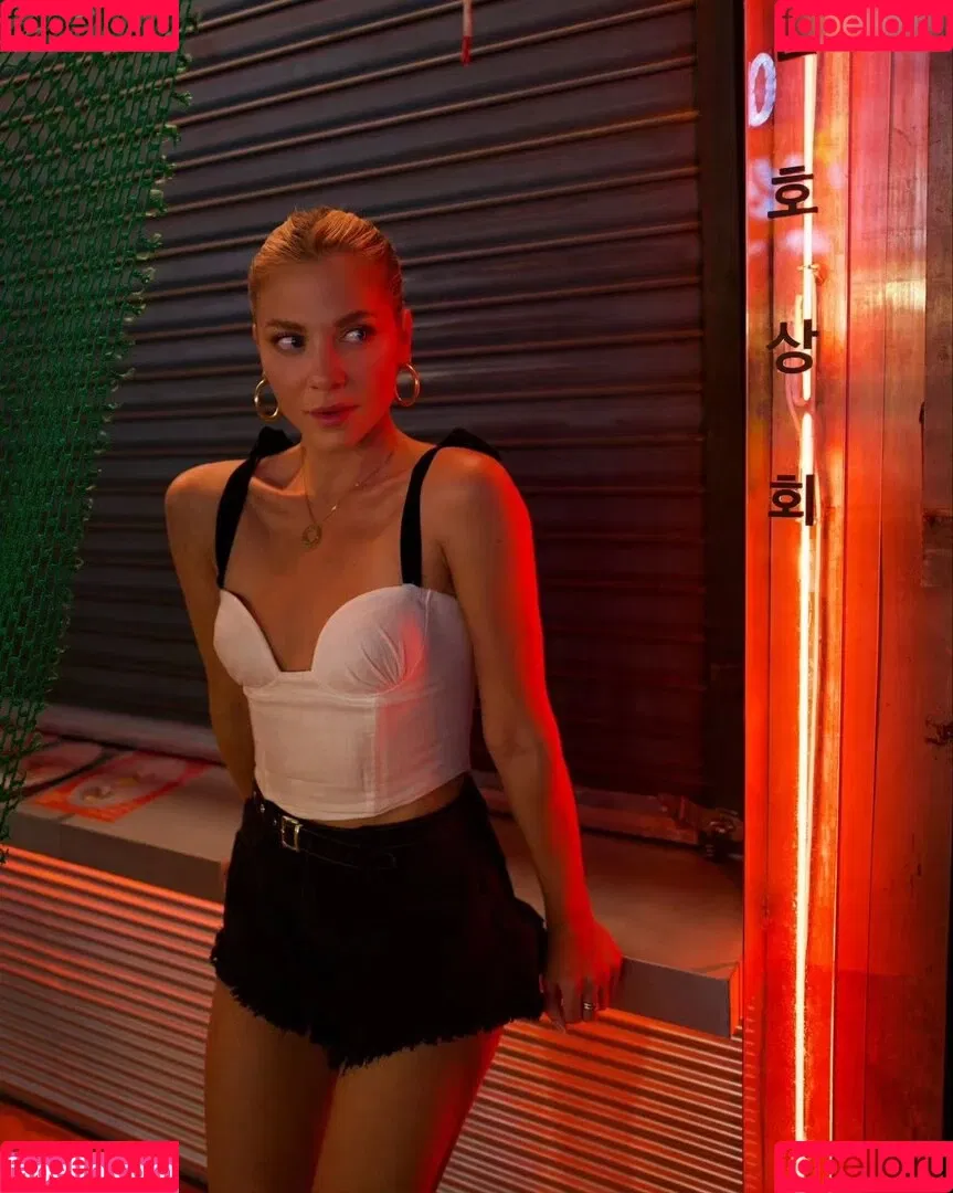 Valentina Pahde Onlyfans Photo Gallery 