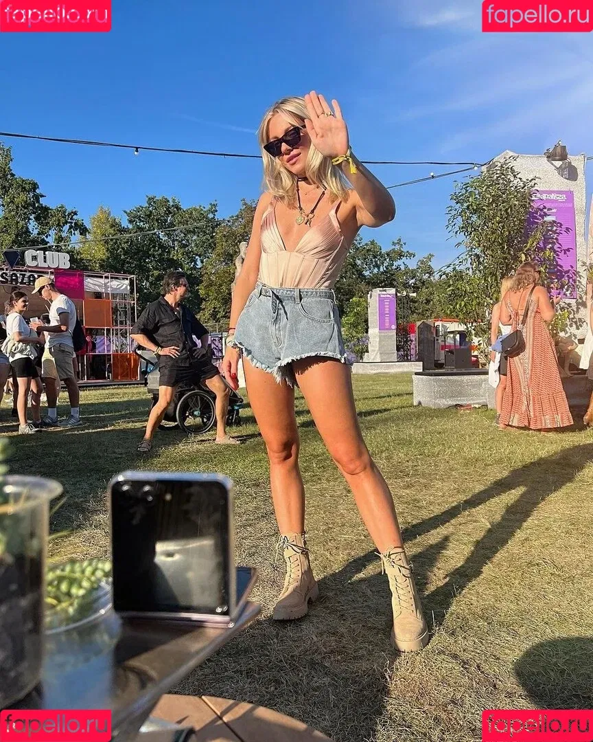 Valentina Pahde Onlyfans Photo Gallery 