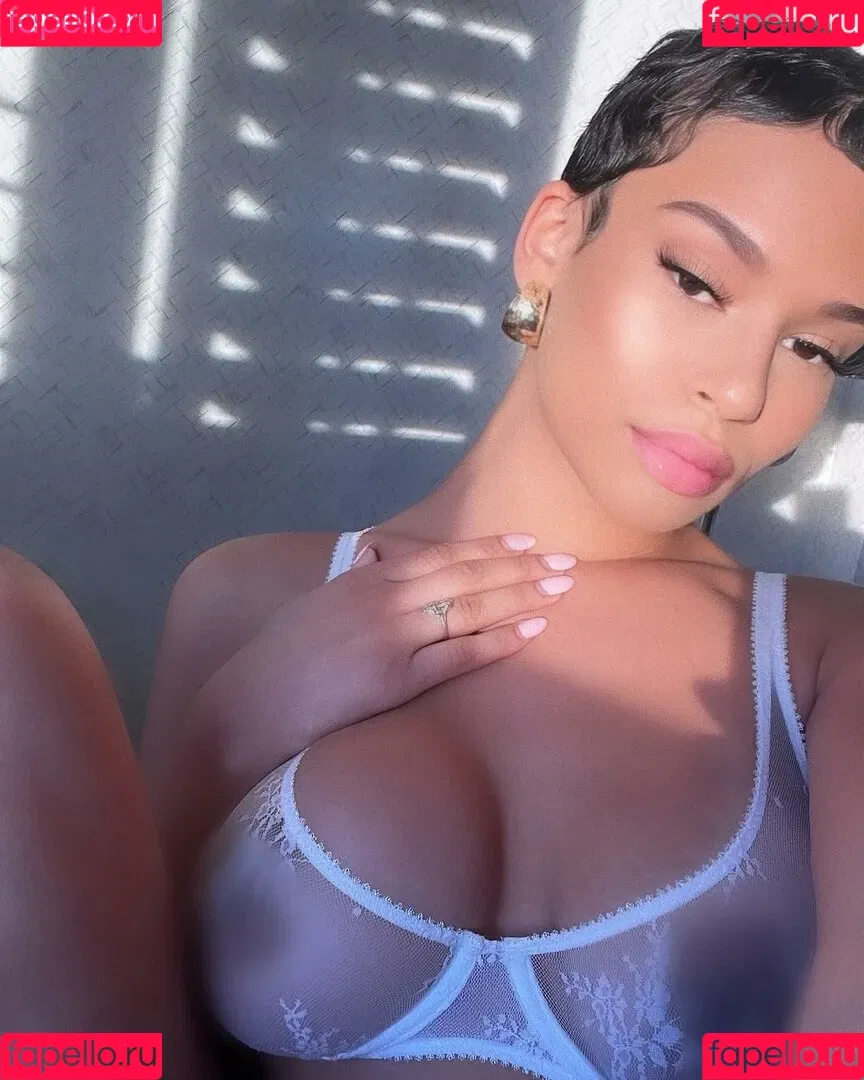 PrincessY Onlyfans Photo Gallery 
