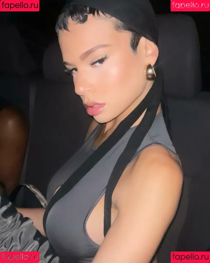 PrincessY Onlyfans Photo Gallery 