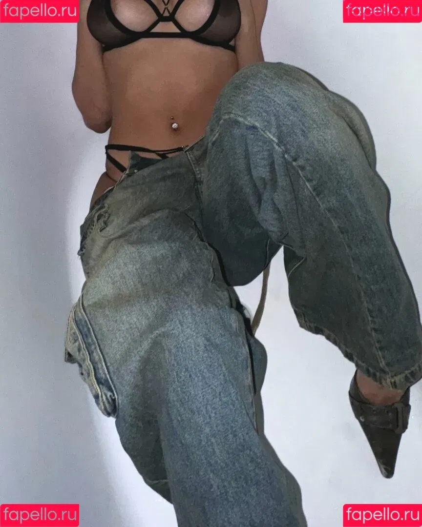 PrincessY Onlyfans Photo Gallery 