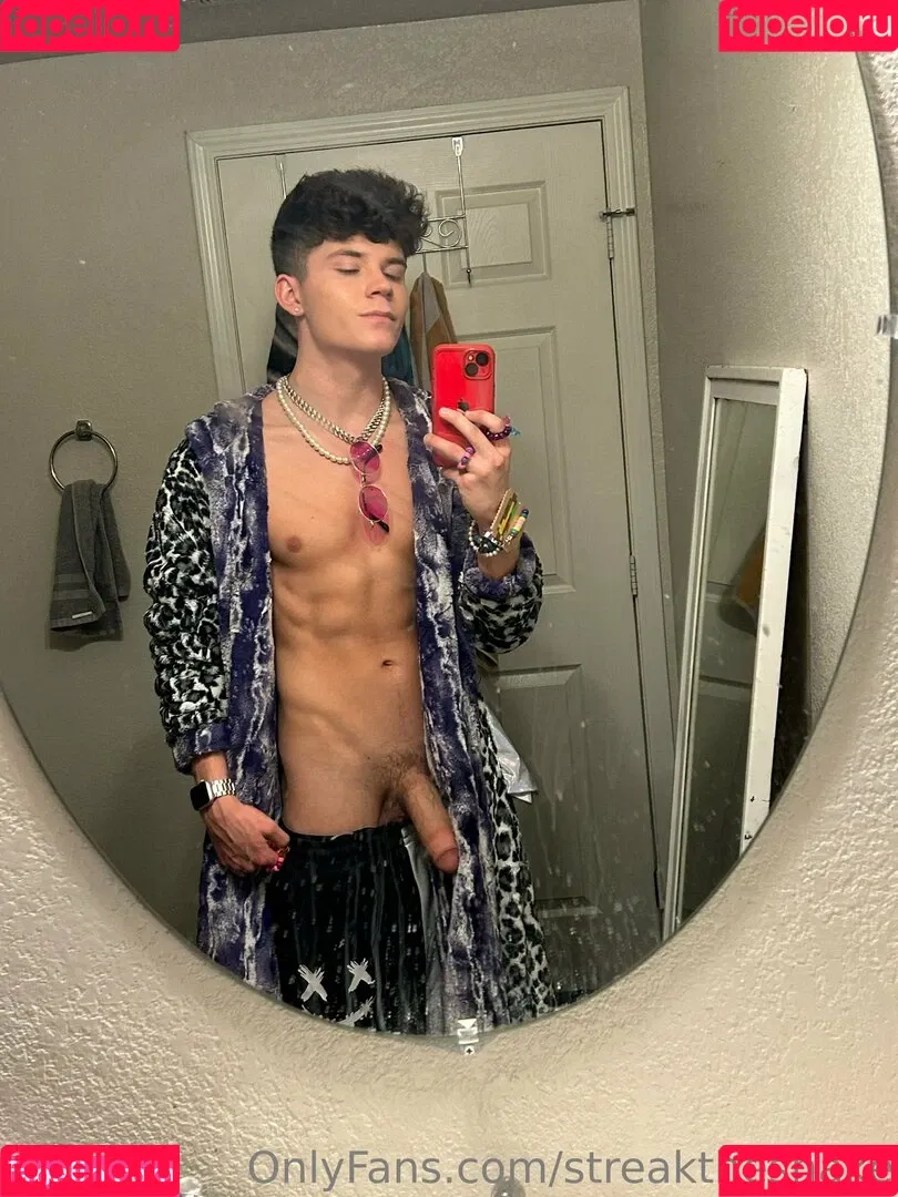 streakthesnake Onlyfans Photo Gallery 