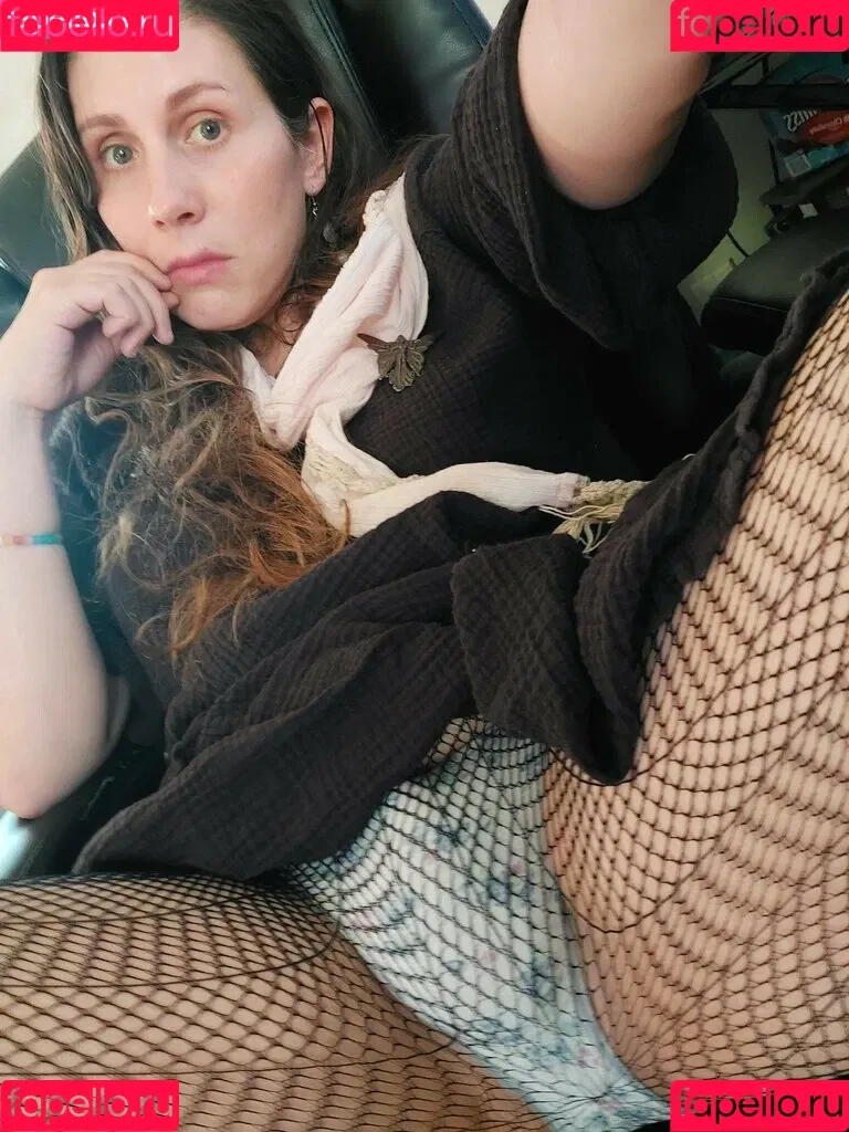 MothMomJess Onlyfans Photo Gallery 