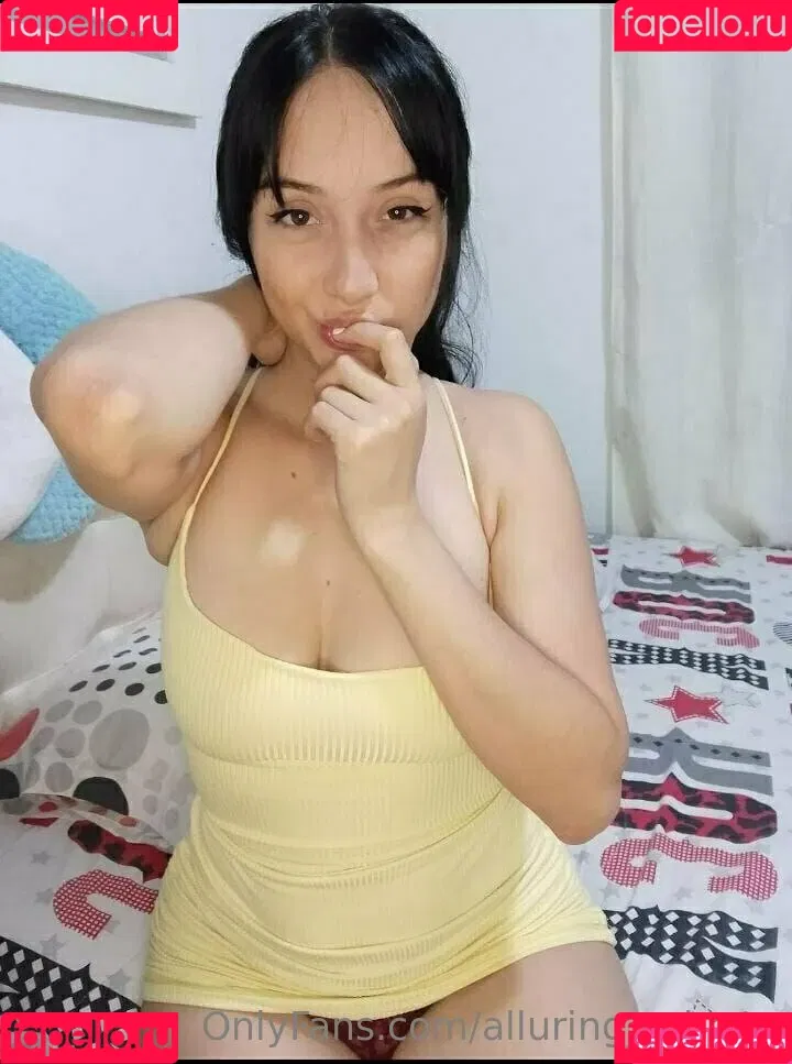 alluring_athena Onlyfans Photo Gallery 