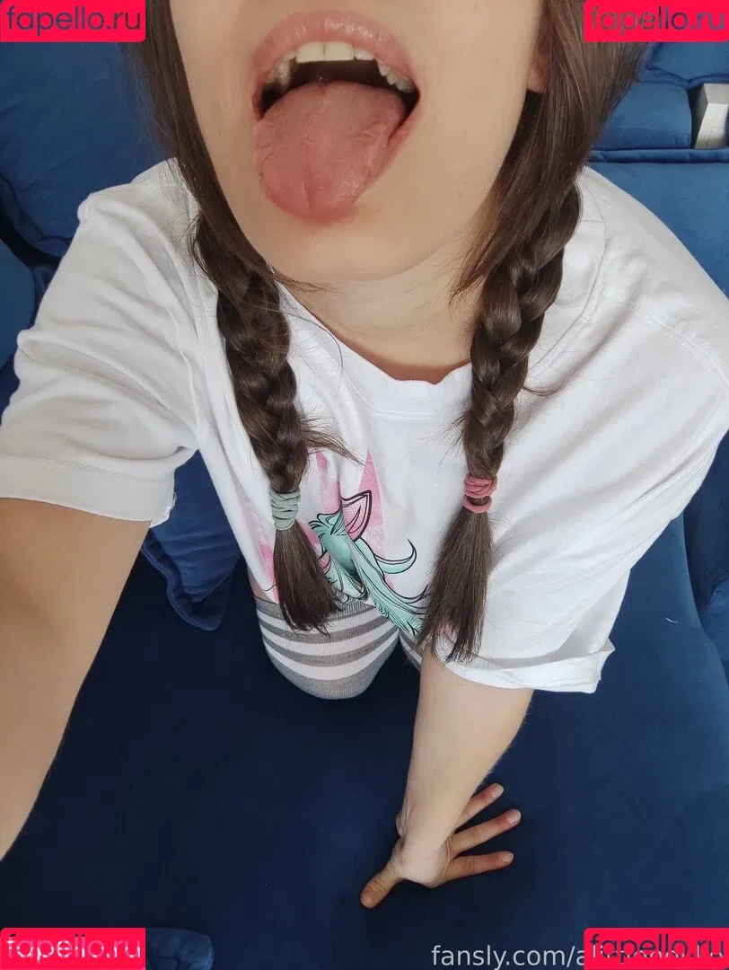 Alittlenekko Onlyfans Photo Gallery 