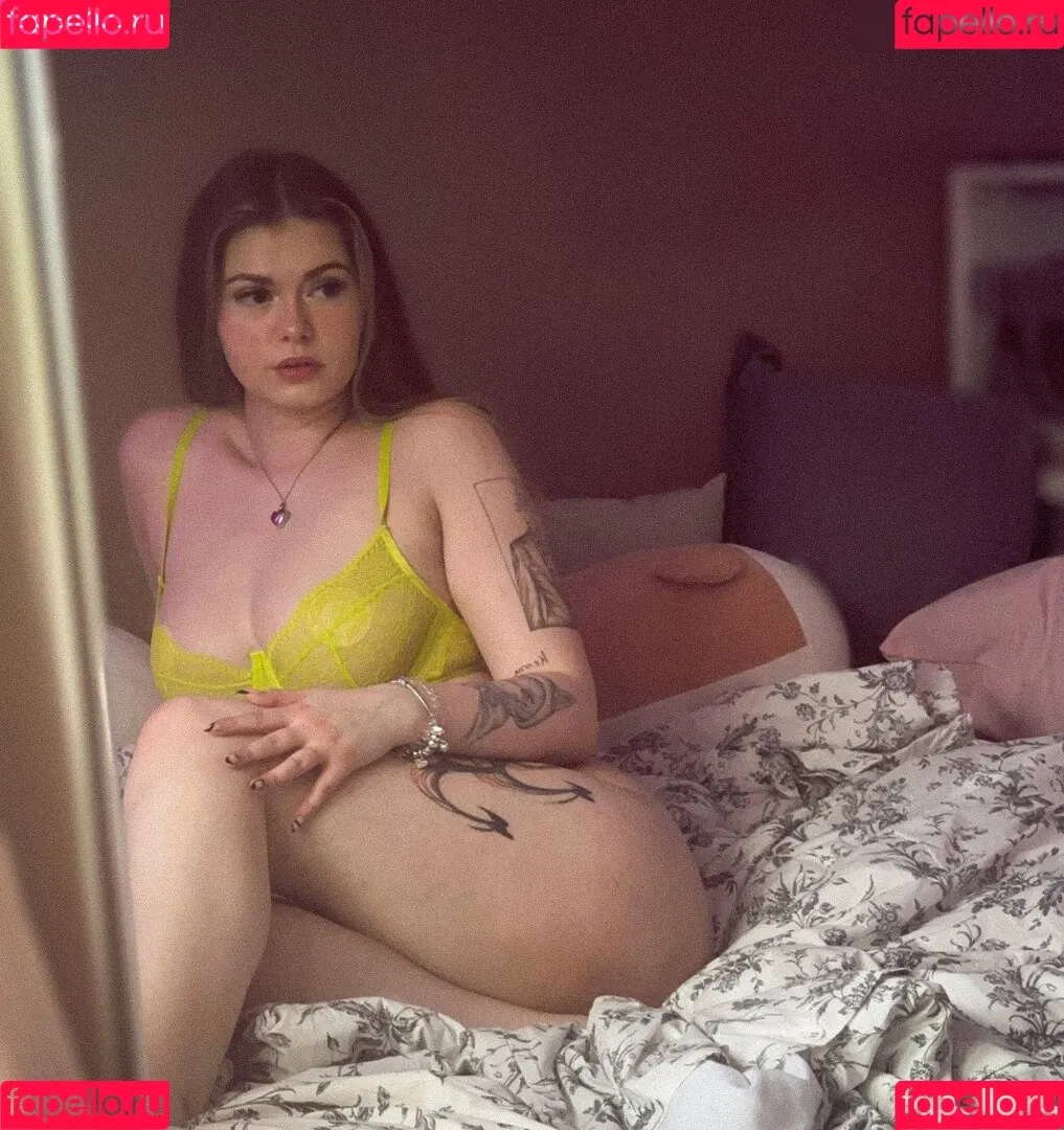 Feneliactx Onlyfans Photo Gallery 