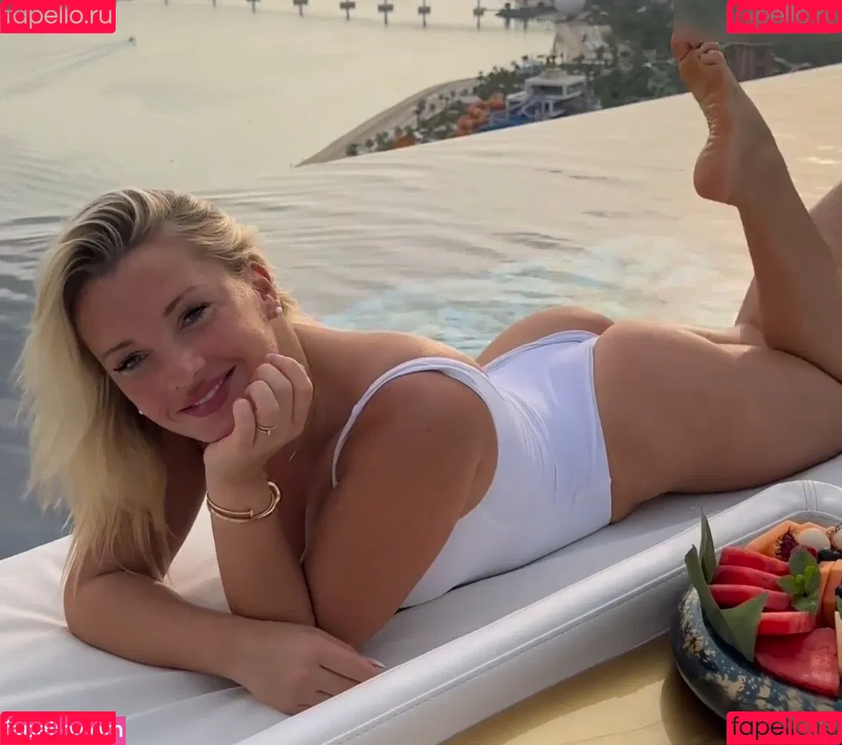 Evelyn Burdecki Onlyfans Photo Gallery 