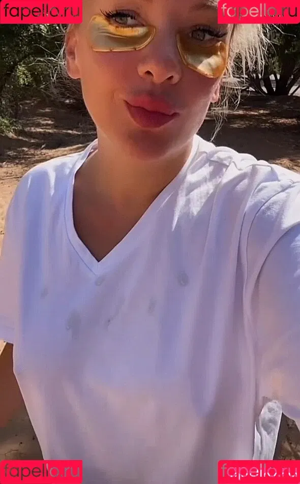 Evelyn Burdecki Onlyfans Photo Gallery 