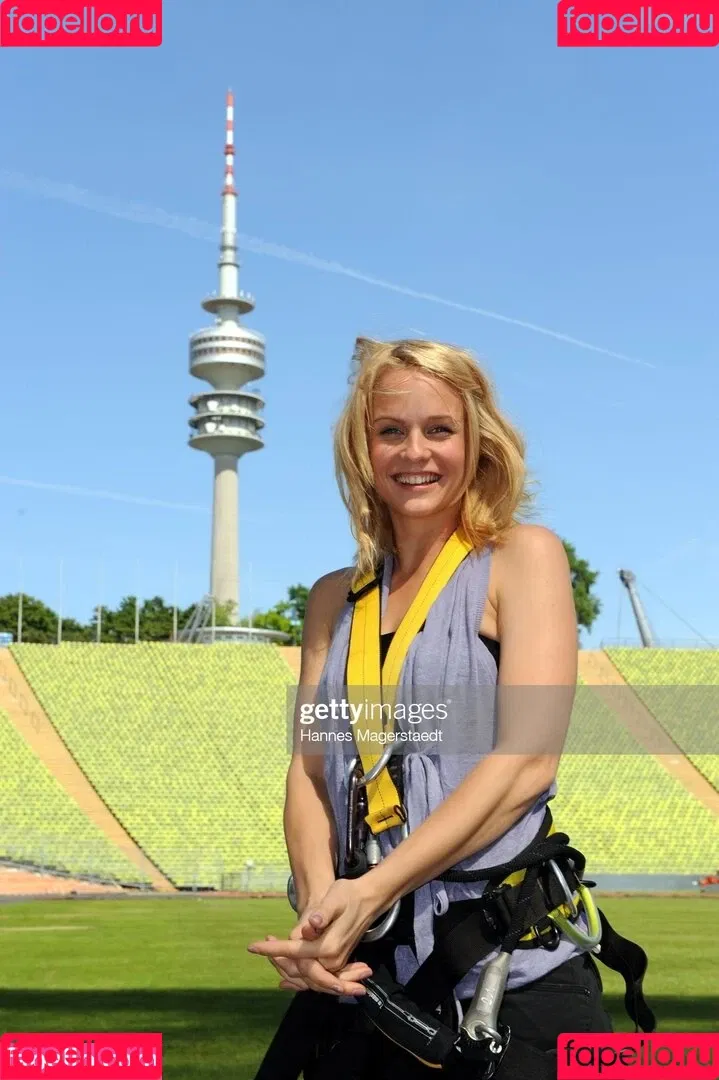 Mirjam Weichselbraun Onlyfans Photo Gallery 