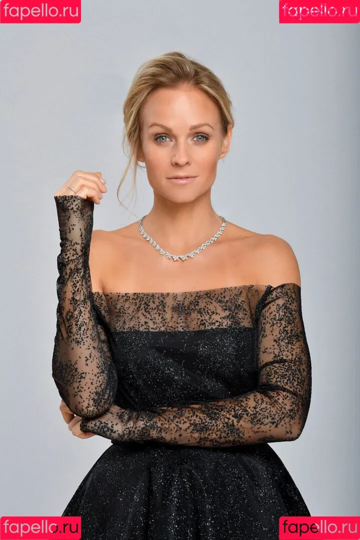 Mirjam Weichselbraun Onlyfans Photo Gallery 