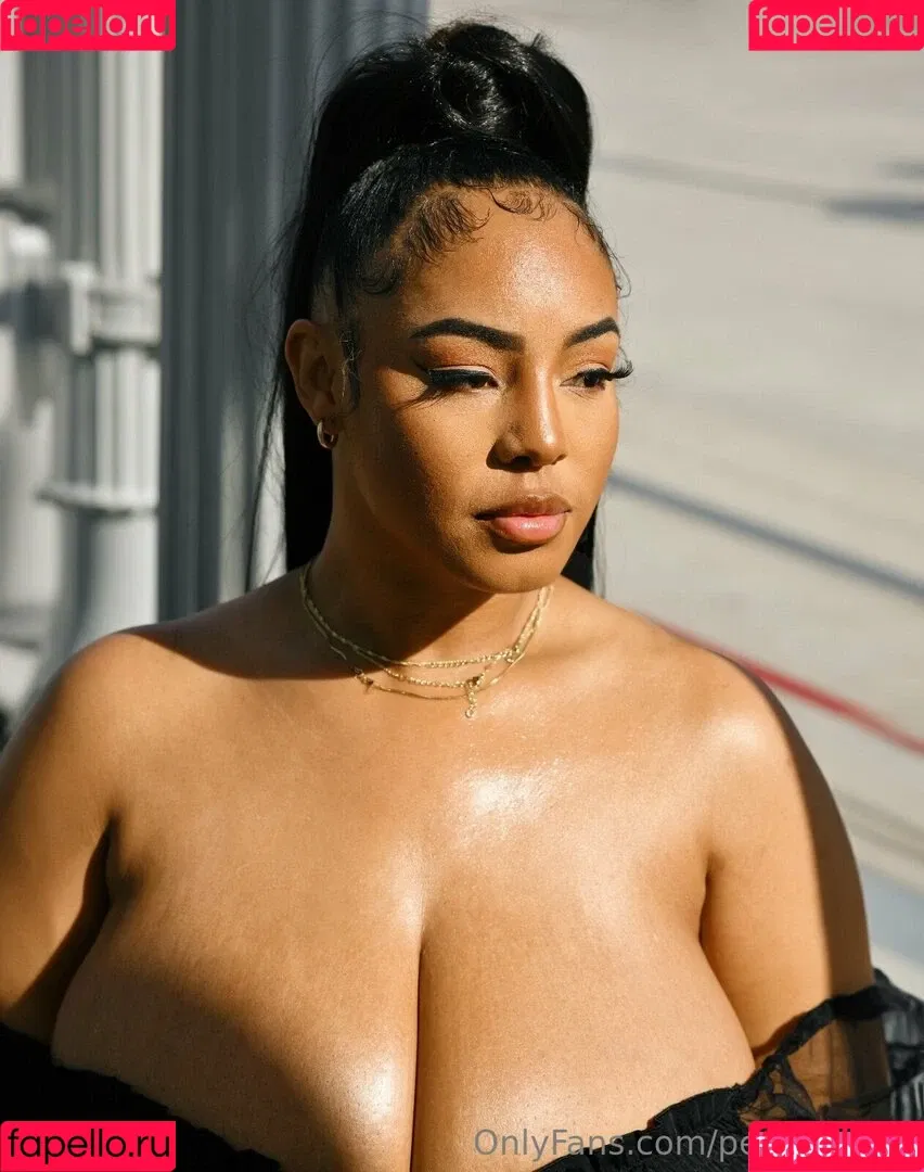persephanii Onlyfans Photo Gallery 