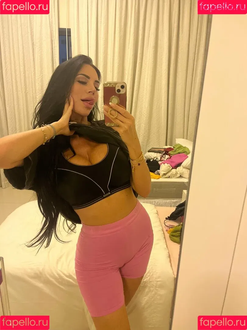 yvonne_bar Onlyfans Photo Gallery 