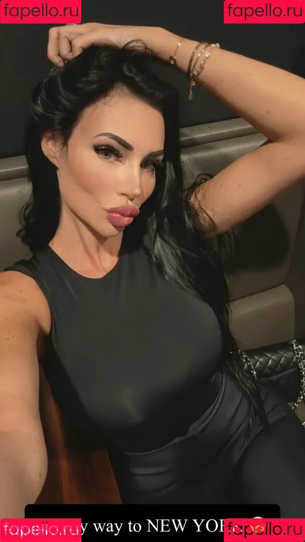 yvonne_bar Onlyfans Photo Gallery 