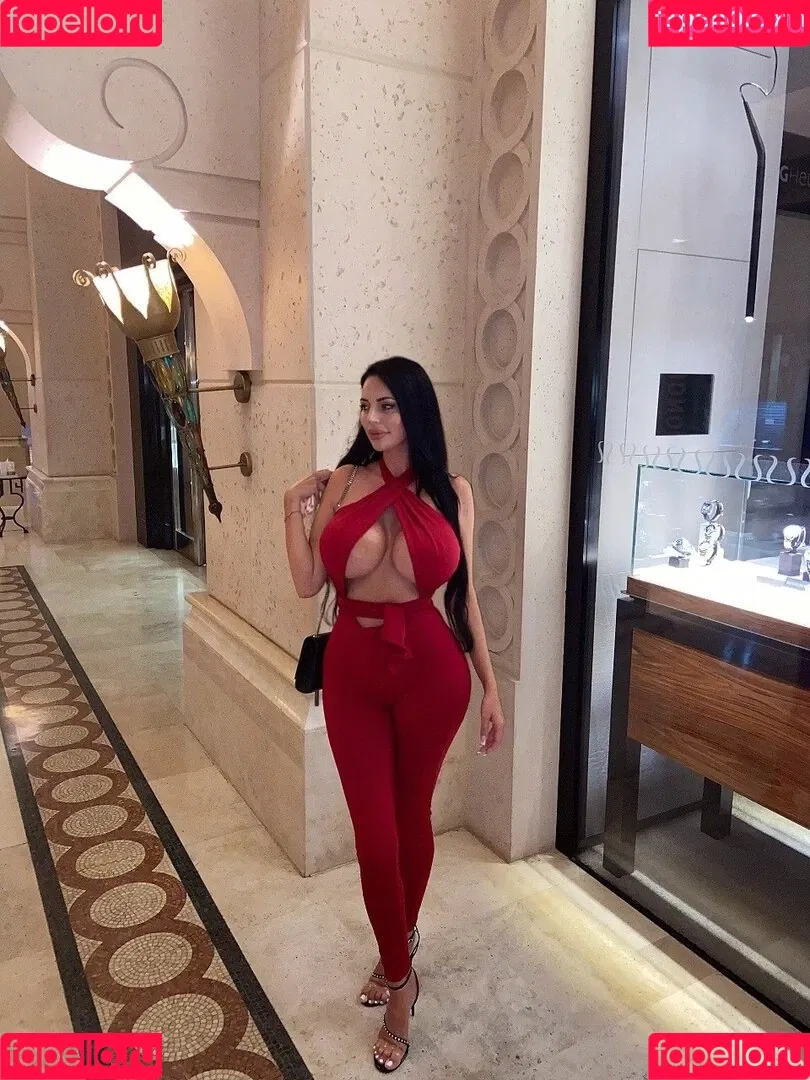 yvonne_bar Onlyfans Photo Gallery 