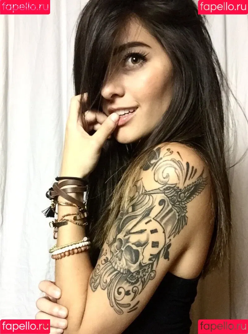 twomgovercsquared Onlyfans Photo Gallery 