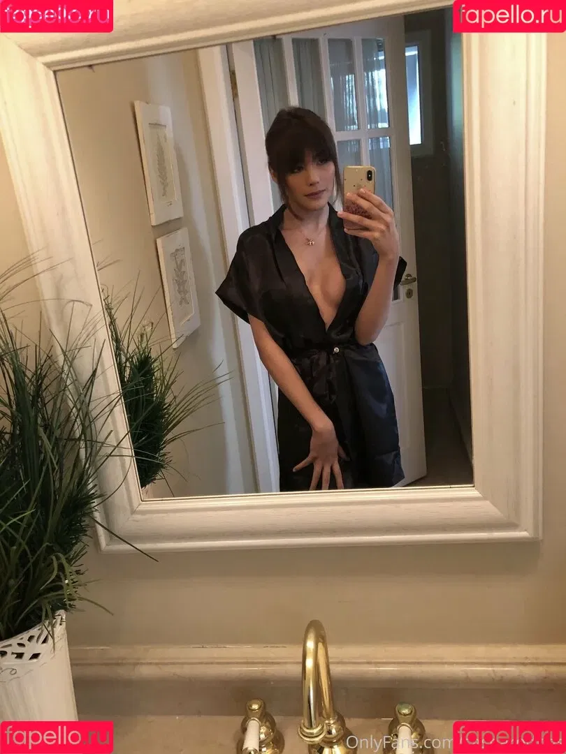 yumiiangel Onlyfans Photo Gallery 
