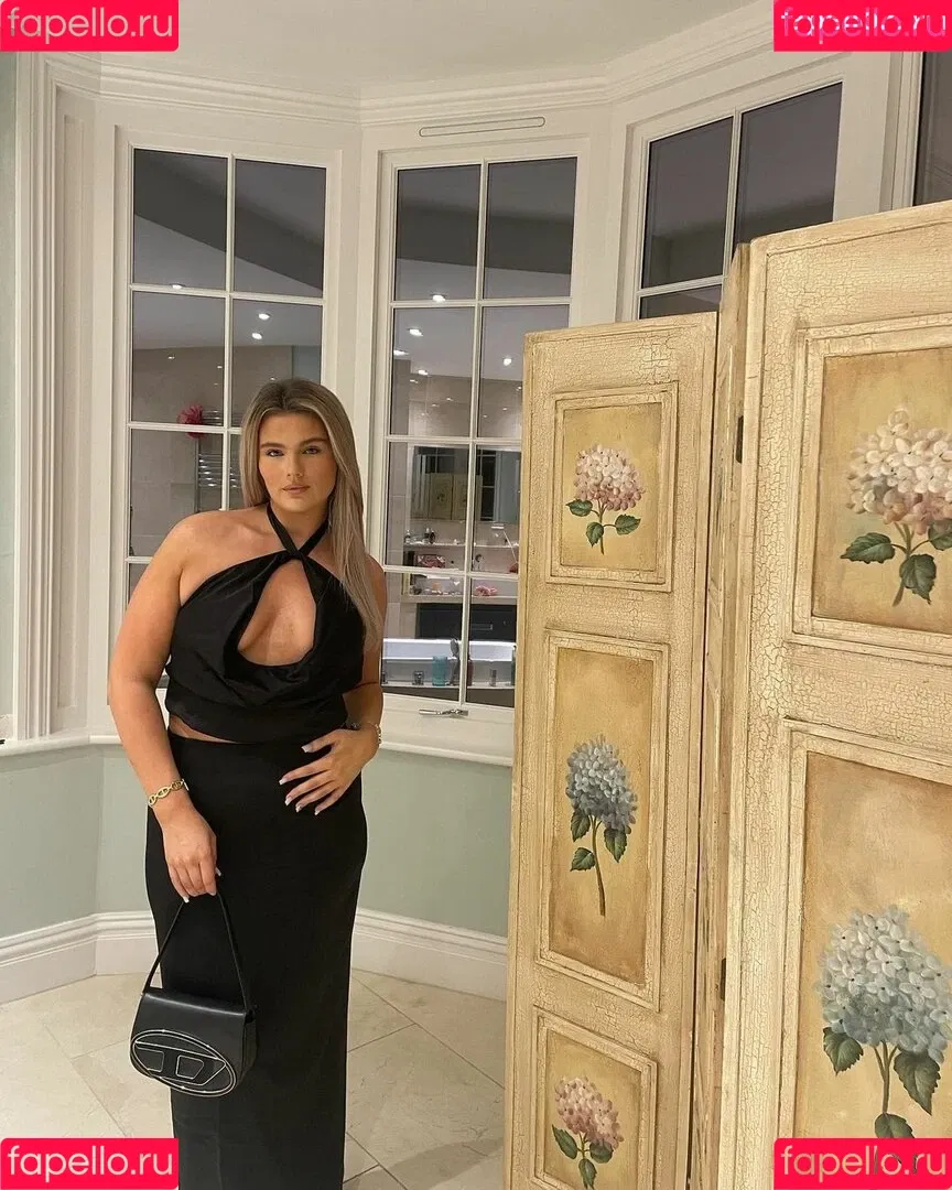 Ellis Lunt Onlyfans Photo Gallery 