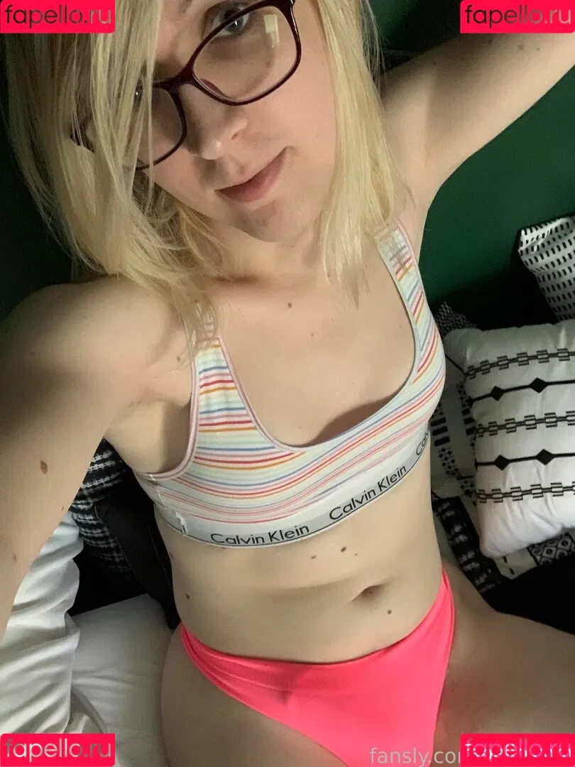 ellie_exx Onlyfans Photo Gallery 