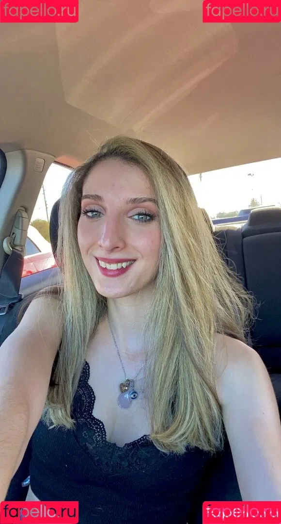 Yanellis Linares Onlyfans Photo Gallery 