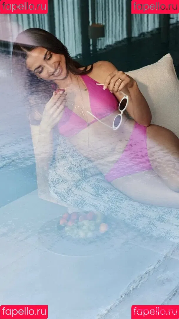 Ekaterina Leonova Onlyfans Photo Gallery 