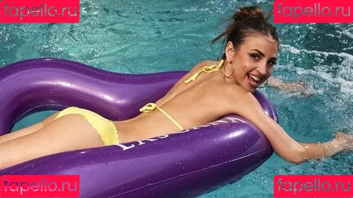 Ekaterina Leonova Onlyfans Photo Gallery 