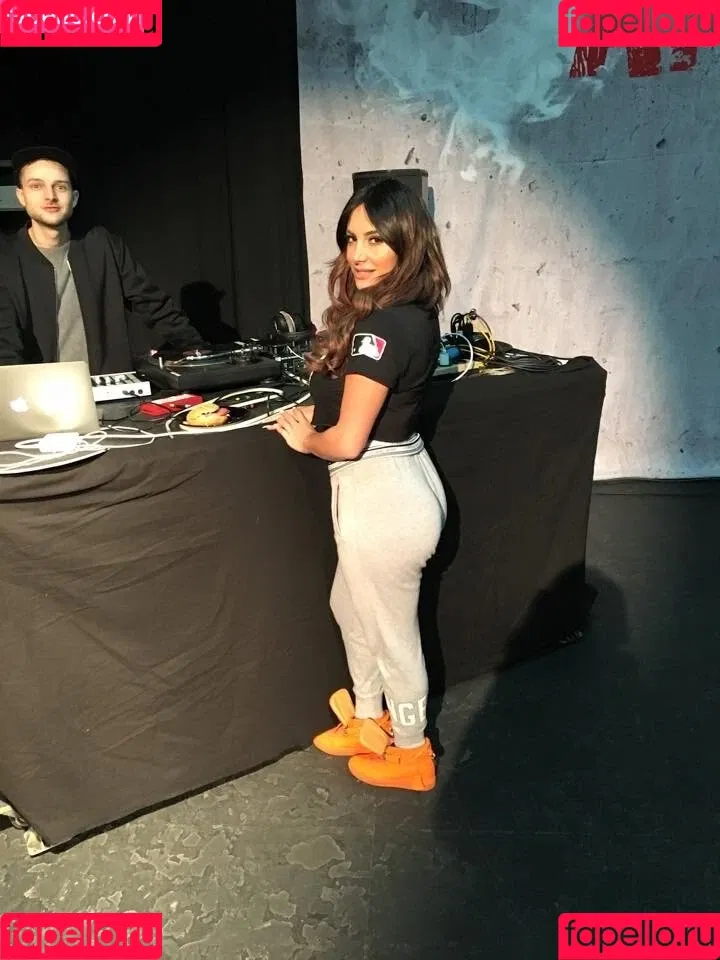 Enissa Amani Onlyfans Photo Gallery 