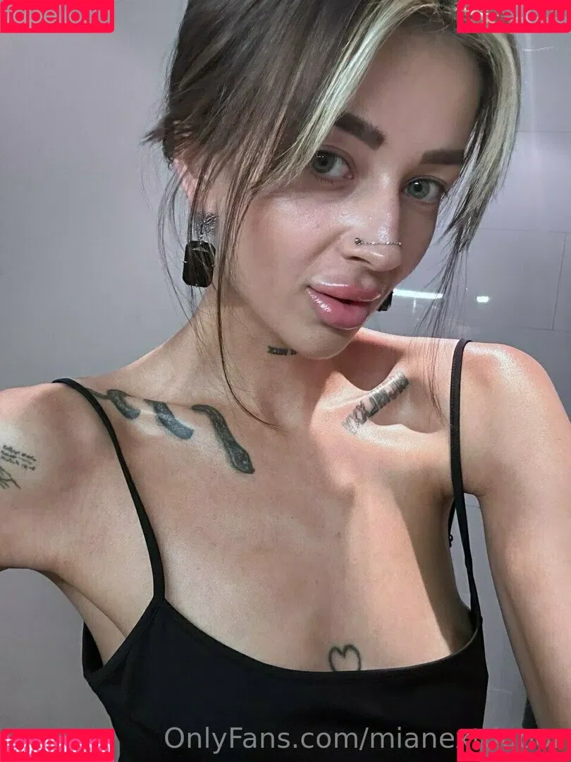 mianextdooor Onlyfans Photo Gallery 