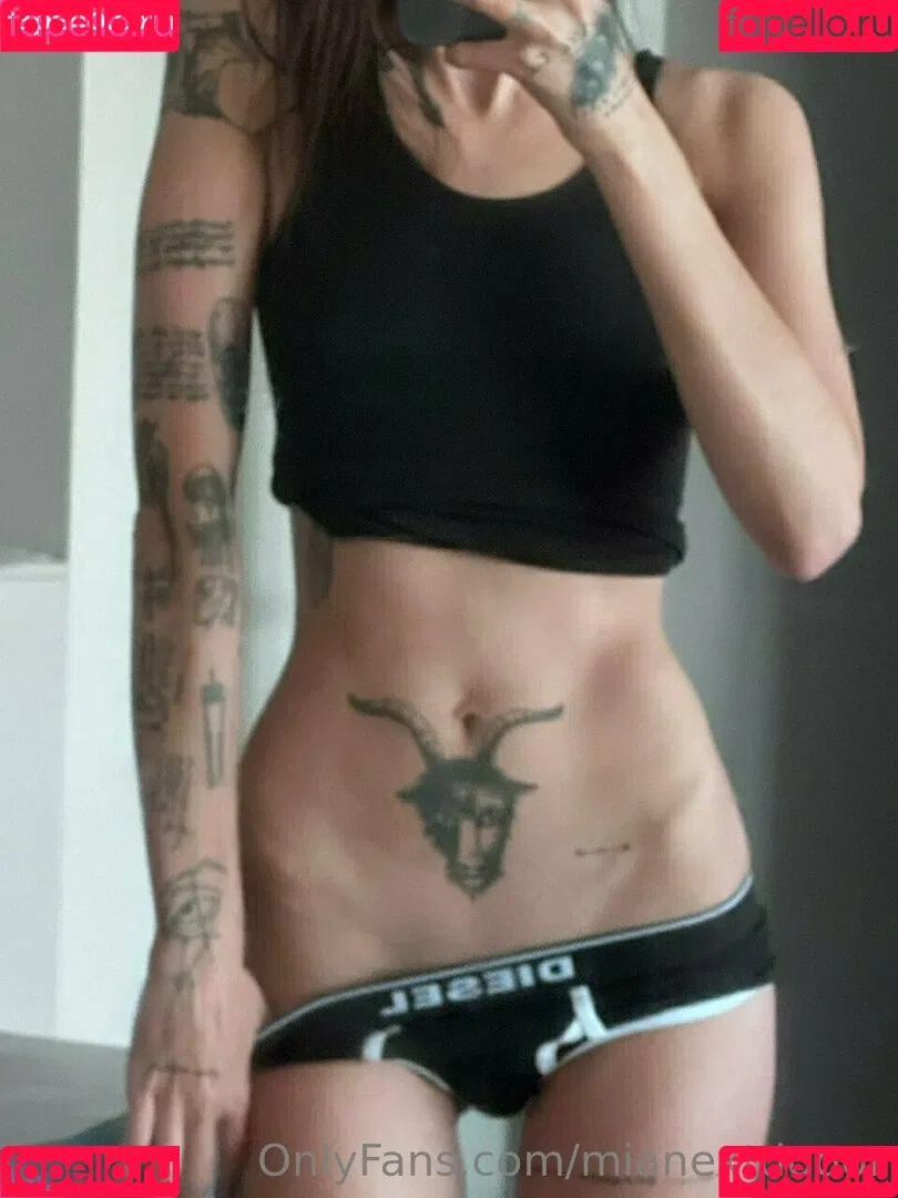 mianextdooor Onlyfans Photo Gallery 