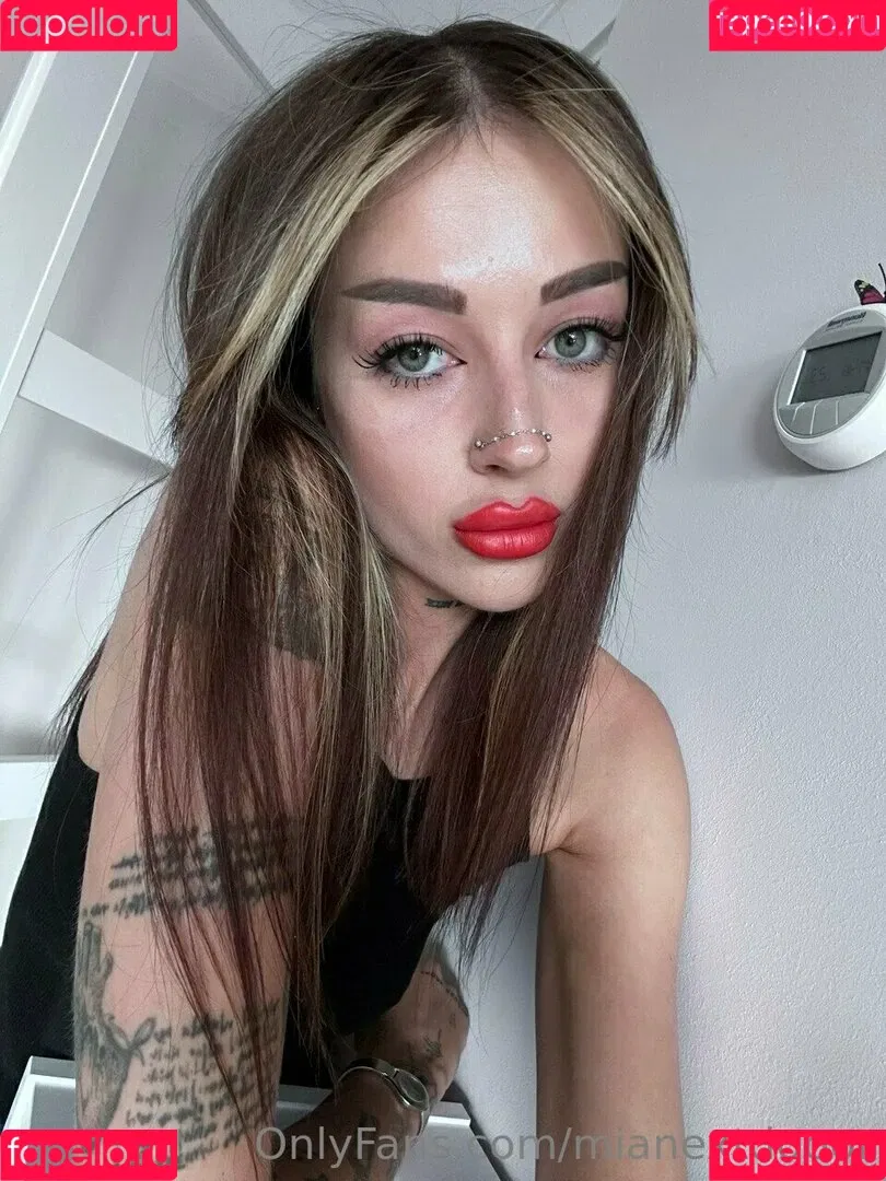 mianextdooor Onlyfans Photo Gallery 